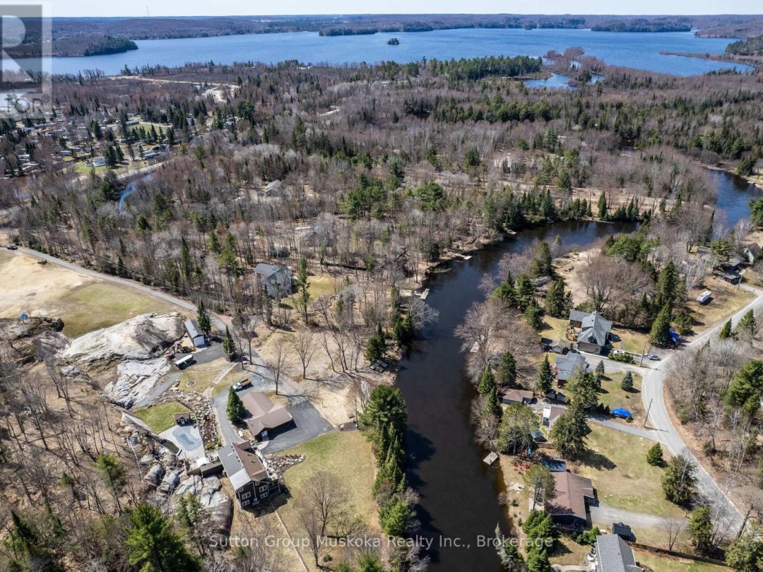 15 Glen Acres Road, Big East Lake
