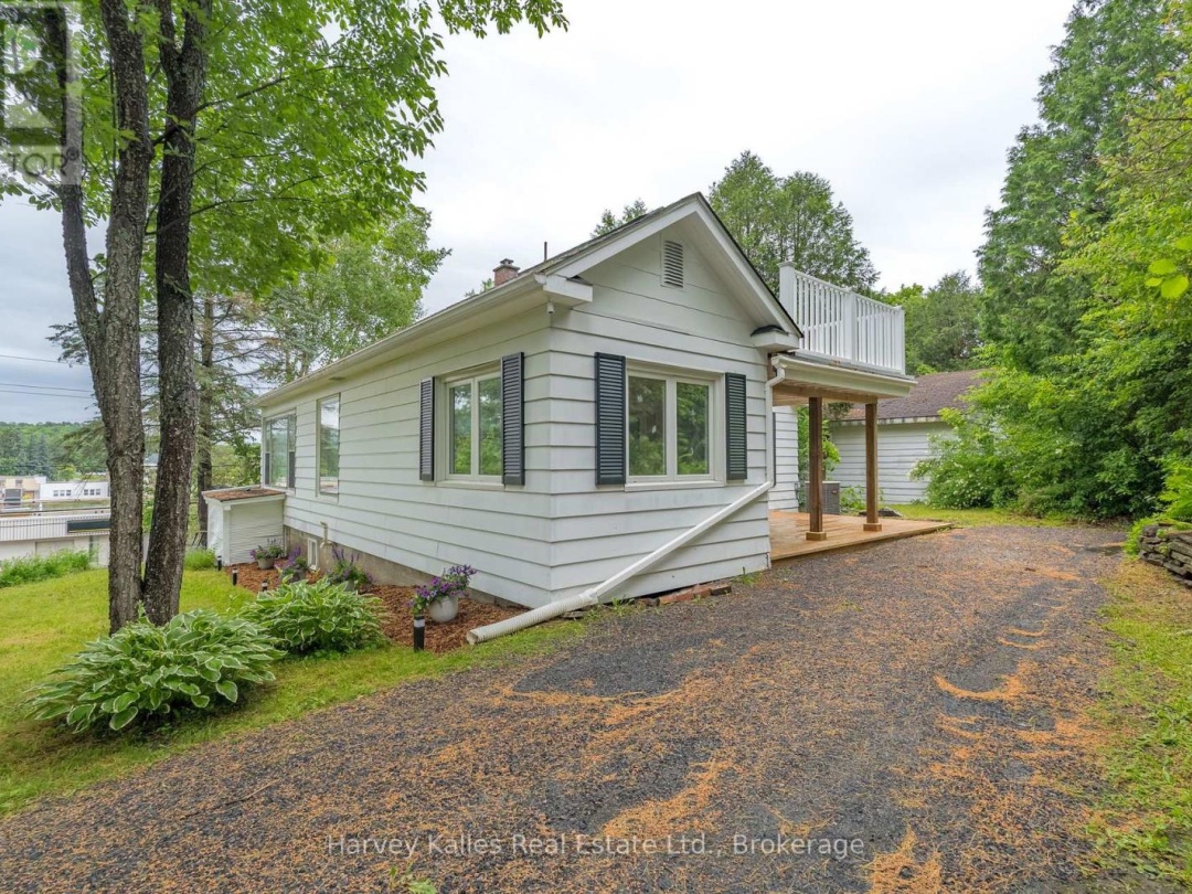 16 MANOMINEE STREET, 