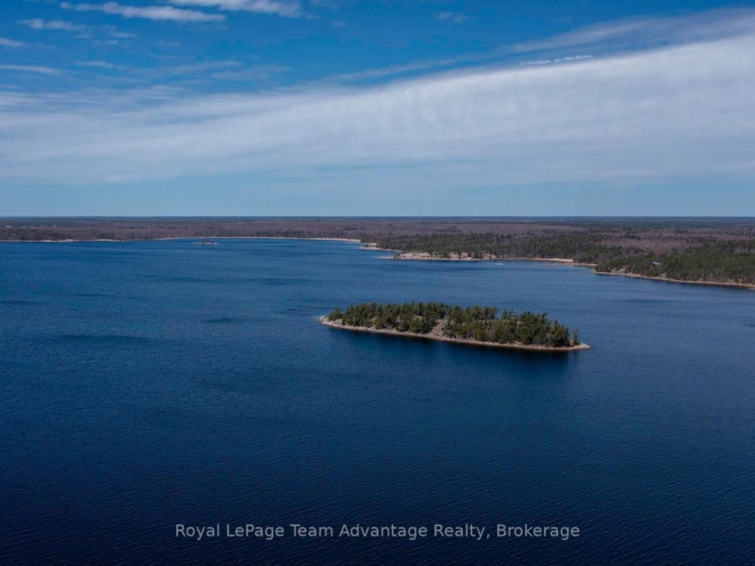 758 Paradise Lane, Georgian Bay