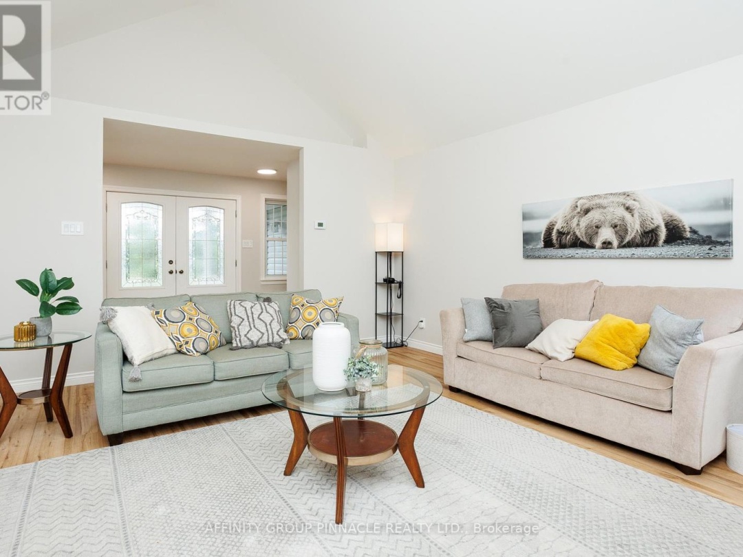 1042 SKYLINE ROAD, 