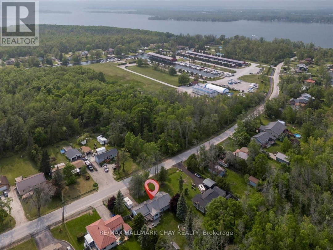 4049 Bayview Avenue, Ramara