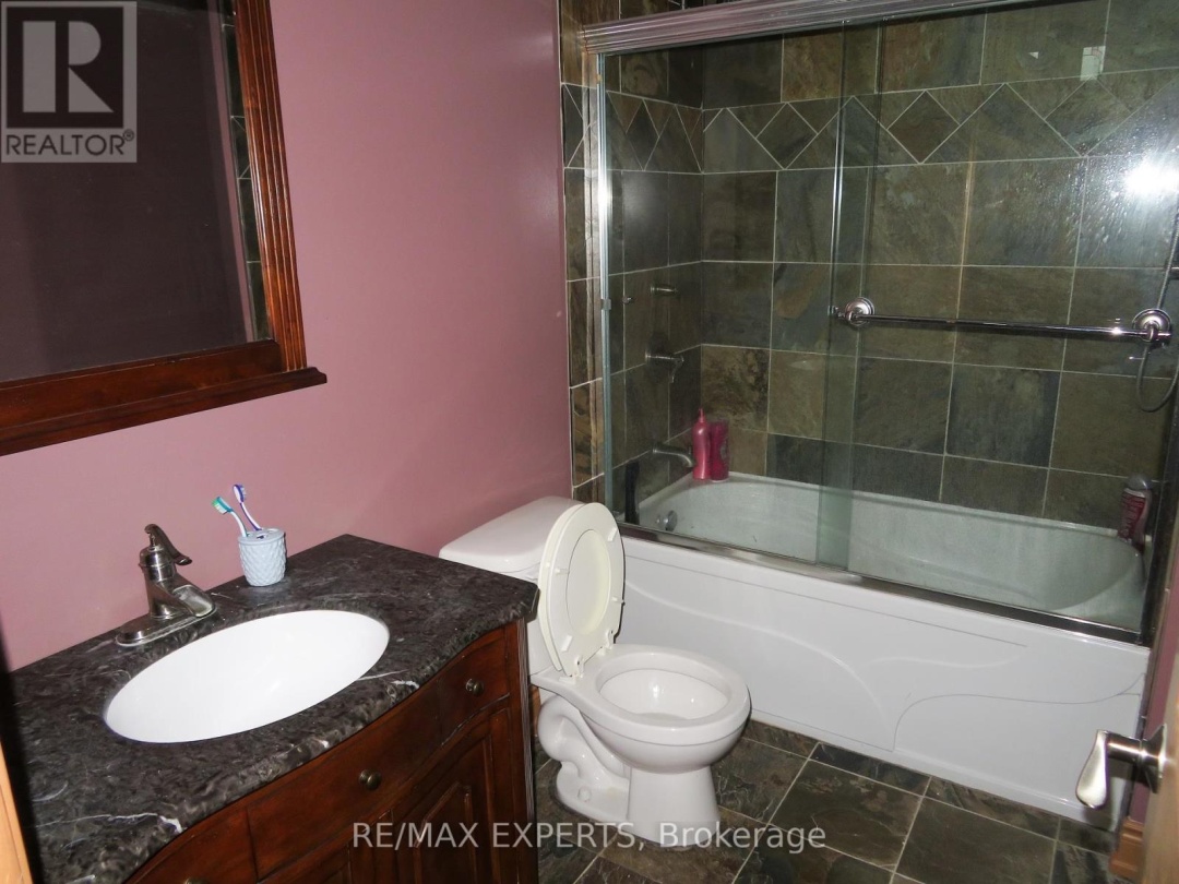 3771 HARRY'S LANE, 