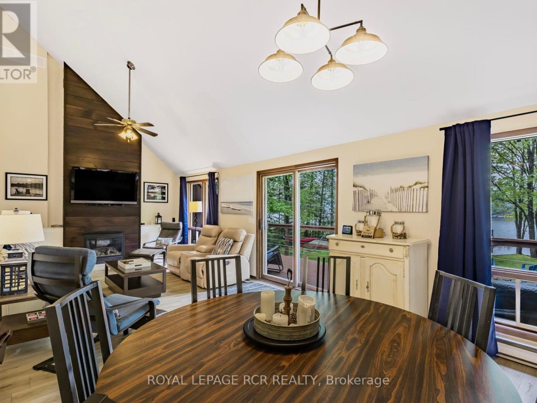 1034 BIRD LAKE CRESCENT, 