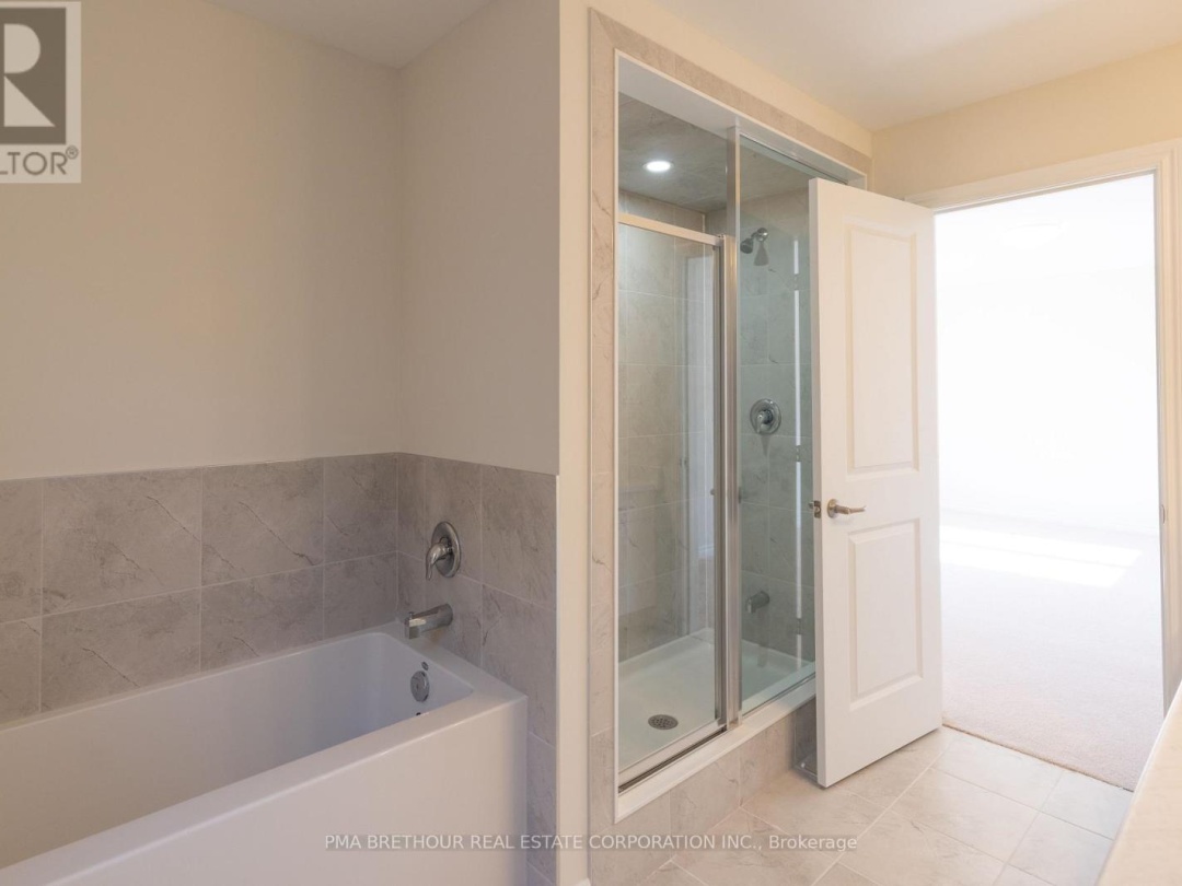 400 BEECHWOOD FOREST LANE, 