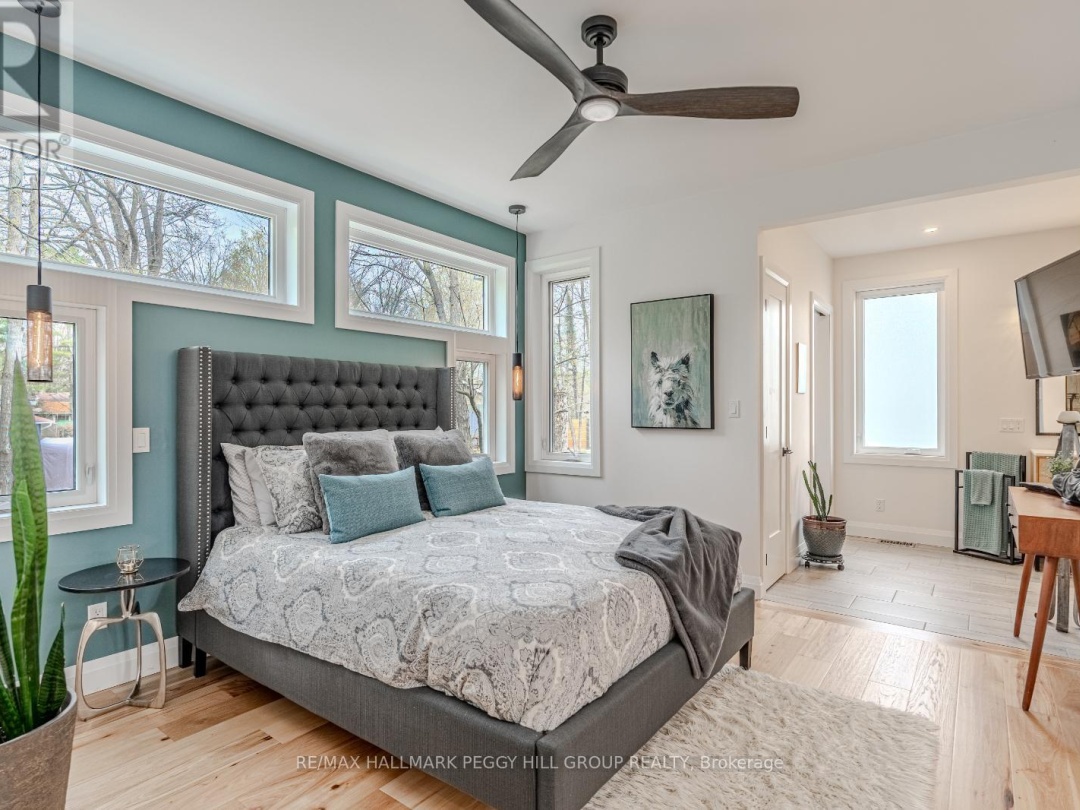 7952 Park Lane Crescent, Black Lake