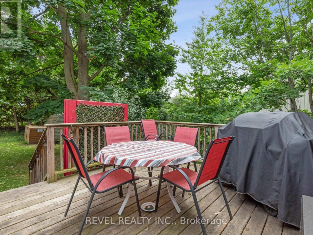 99 BOWEN ROAD, 