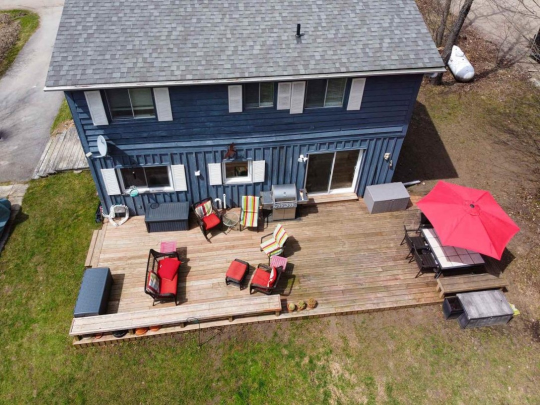 80 Invergordon Avenue, Gull Lake