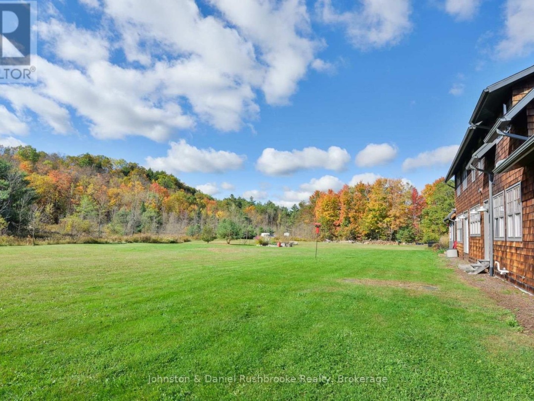 1422 MUSKOKA RD 118 ROAD W, 