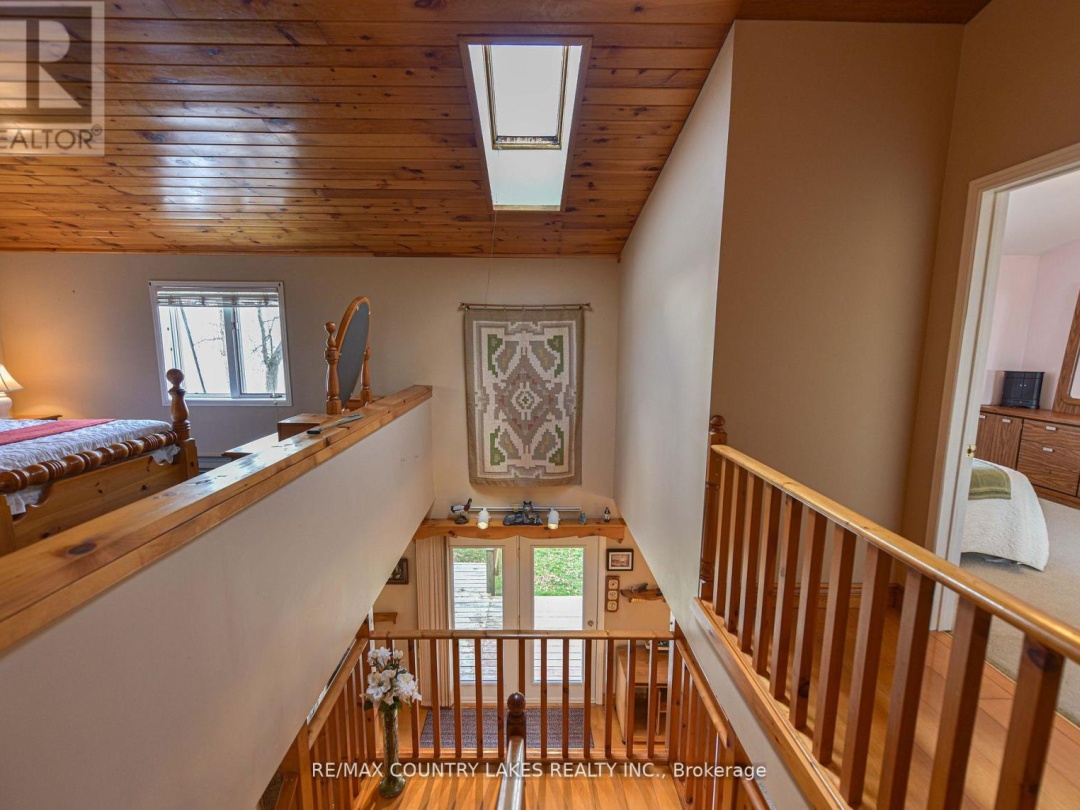 2102 LAKESHORE DRIVE, Lake Simcoe