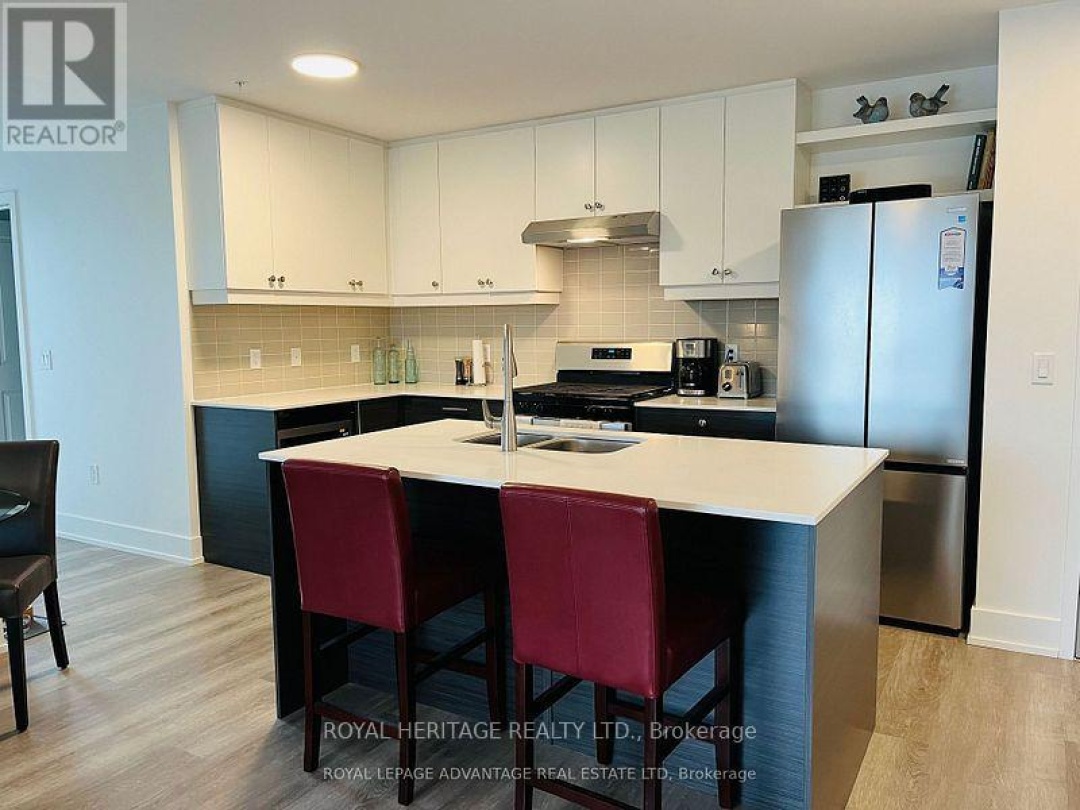 402 - 19B WEST STREET N, 