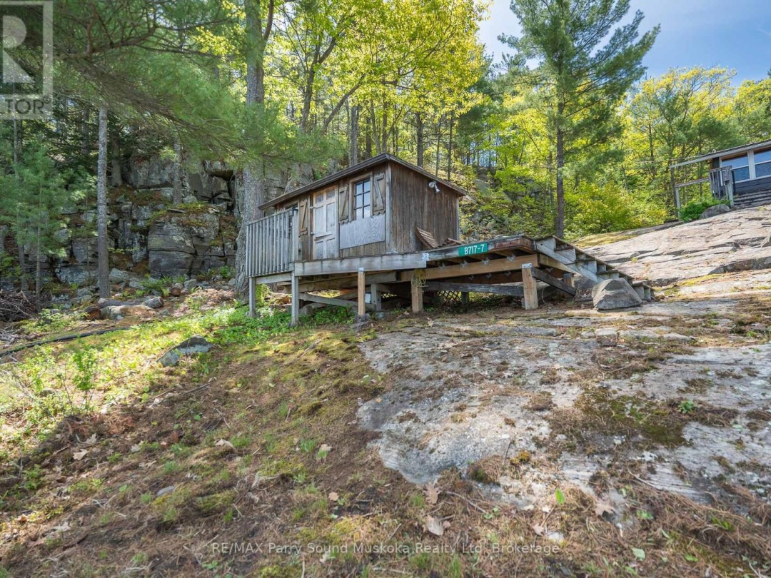 7 ISABELLA ISLAND, 