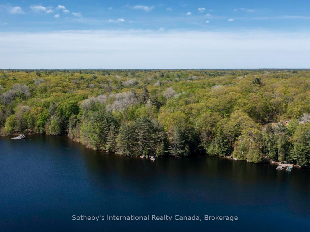 14 Burnegie Lane, Otter Lake