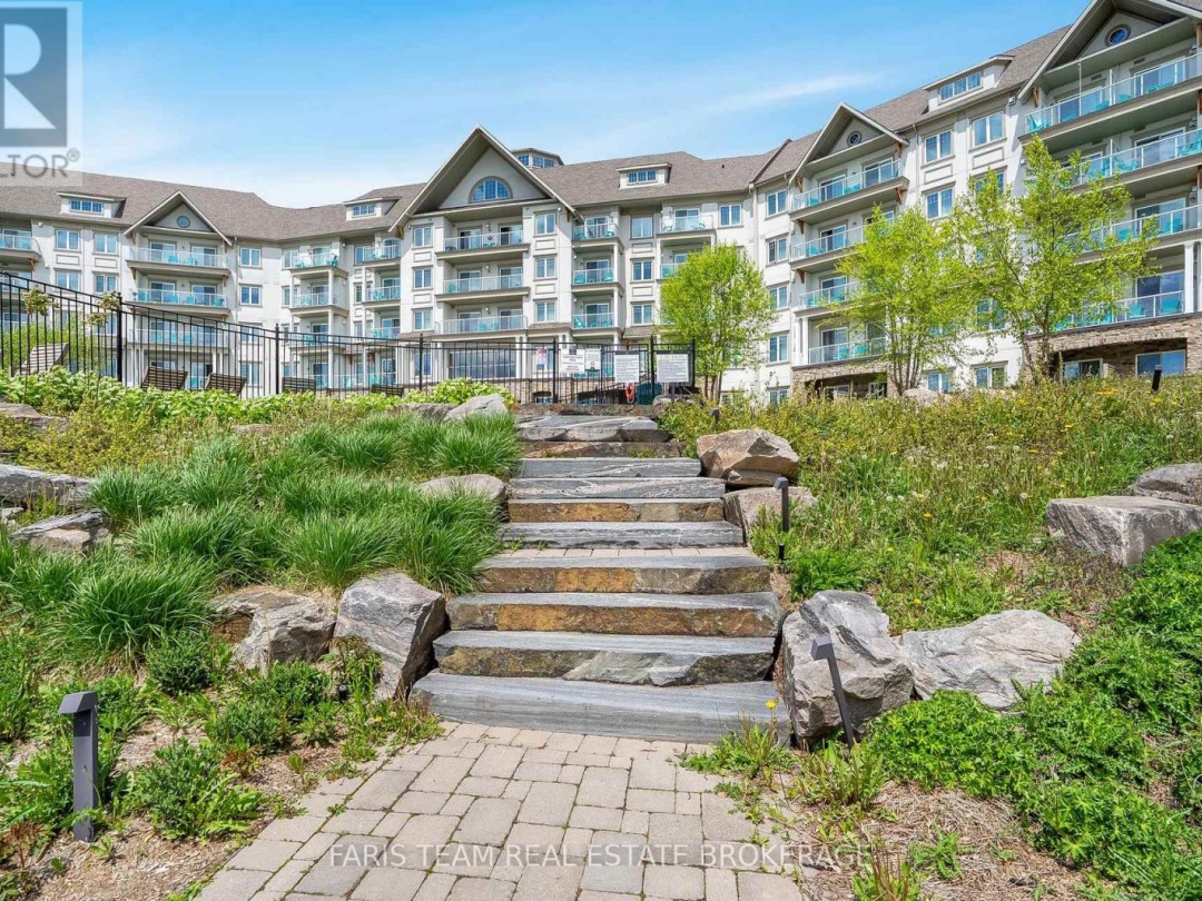 218 - 25 PEN LAKE POINT ROAD, 