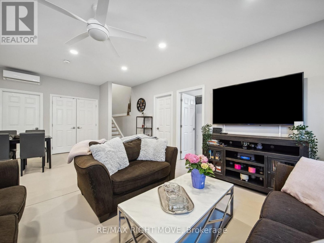 1 & 2 - 112B CREIGHTON STREET S, Ramara (Atherley)