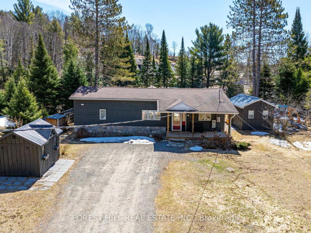 31 Glen Acres Road, Big East Lake