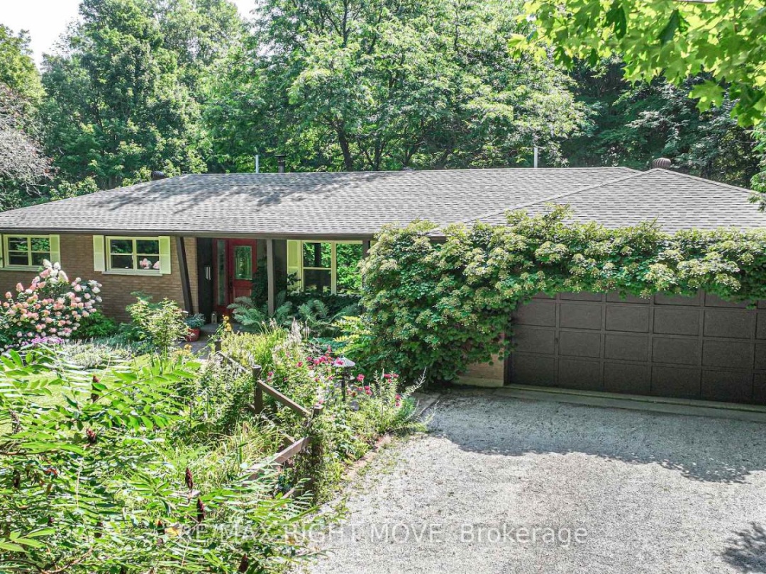 1613 Mt. St. Louis Road E, Oro-Medonte