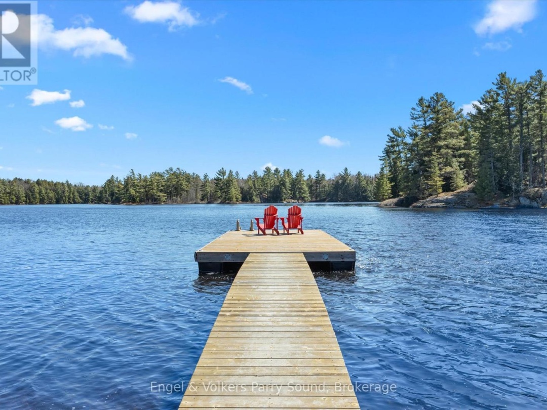 201 Loch Erne Road, Vowel Lake