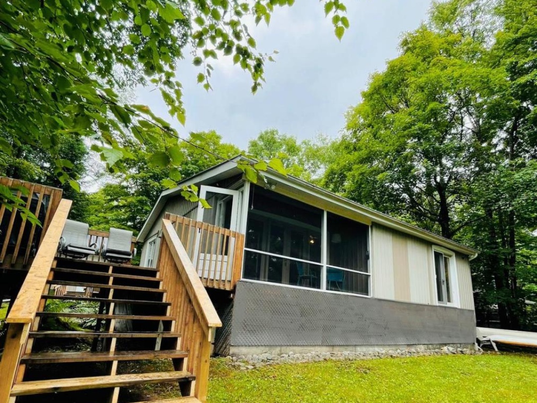 1217 Sherwood Forest Road, Lake Muskoka