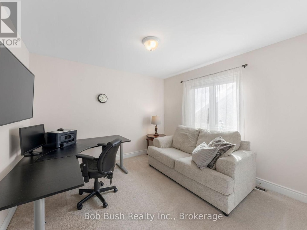 3067 Monarch Drive, Orillia