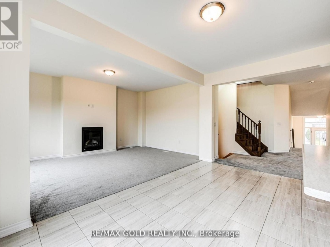84 Atlantis Drive W, Orillia