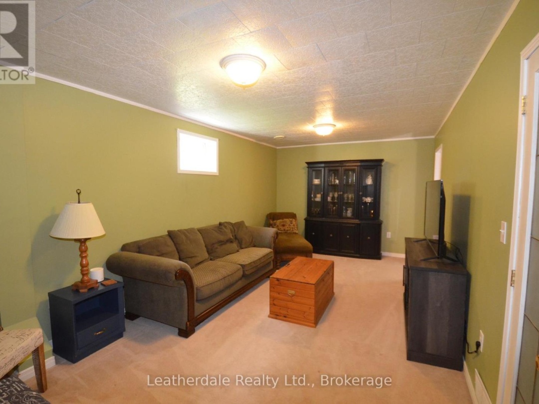 131 JULIA CRESCENT, 