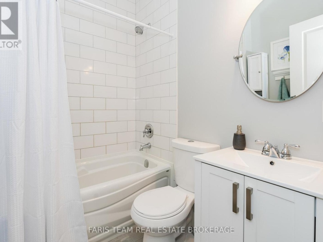 7589 CRONK SIDE ROAD, 