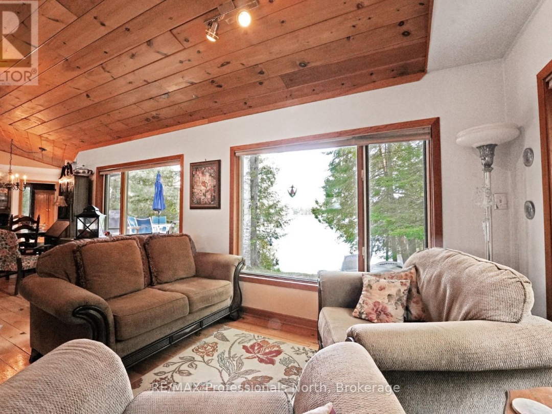 1191 Enterprise Drive, Contau Lake