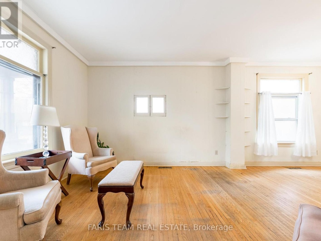 164 Jarvis Street, Orillia