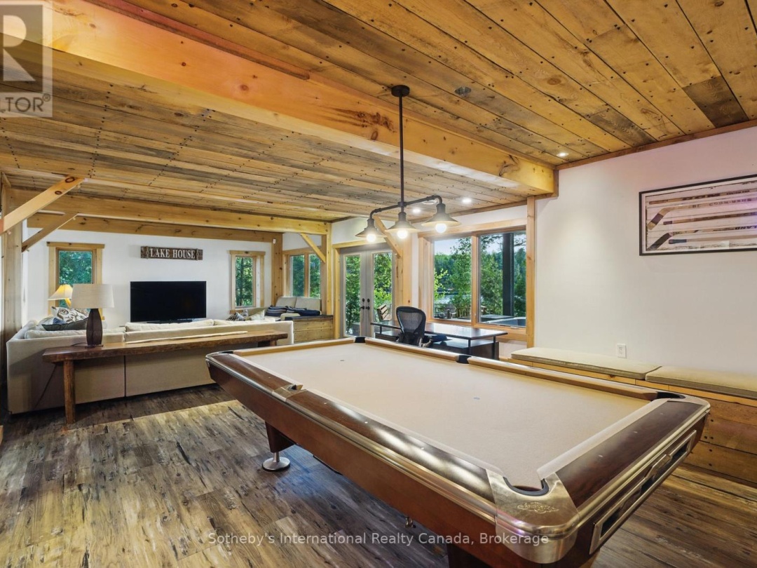 1075 ELMHURST LANE, Kennisis Lake