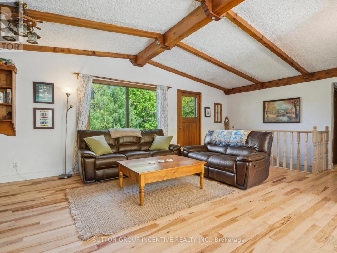 11 MACKENZIE PLACE, Balsam Lake