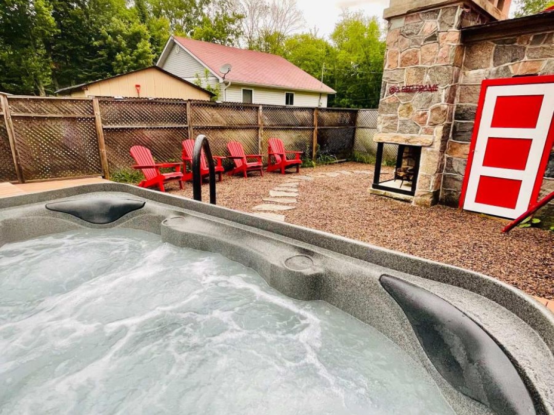 137 Fell Station Drive, Burnt Lake