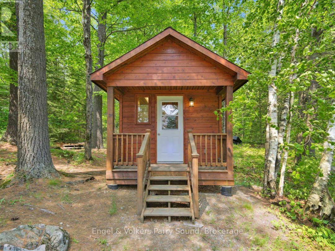 53 BIRDWOOD LANE, Harris Lake