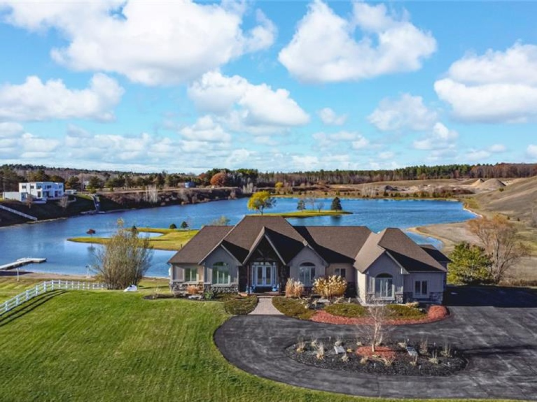 1372 Division Road East, Pond 