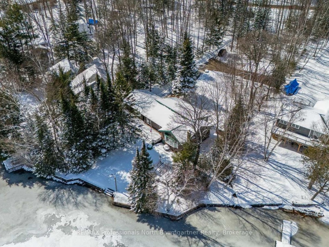 6258 Haliburton Lake Road, Haliburton Lake