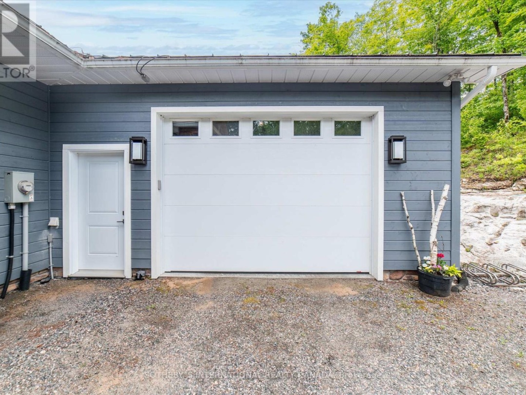2720 Haliburton Lake Road, Eagle Lake