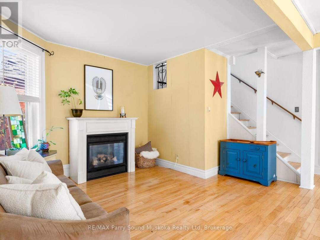 17 WAUBEEK STREET, 