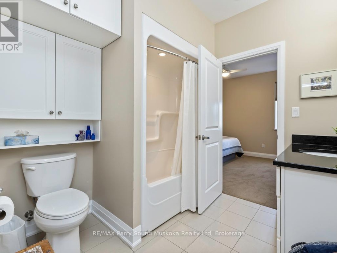 303 - 20D SILVER BIRCH COURT, 