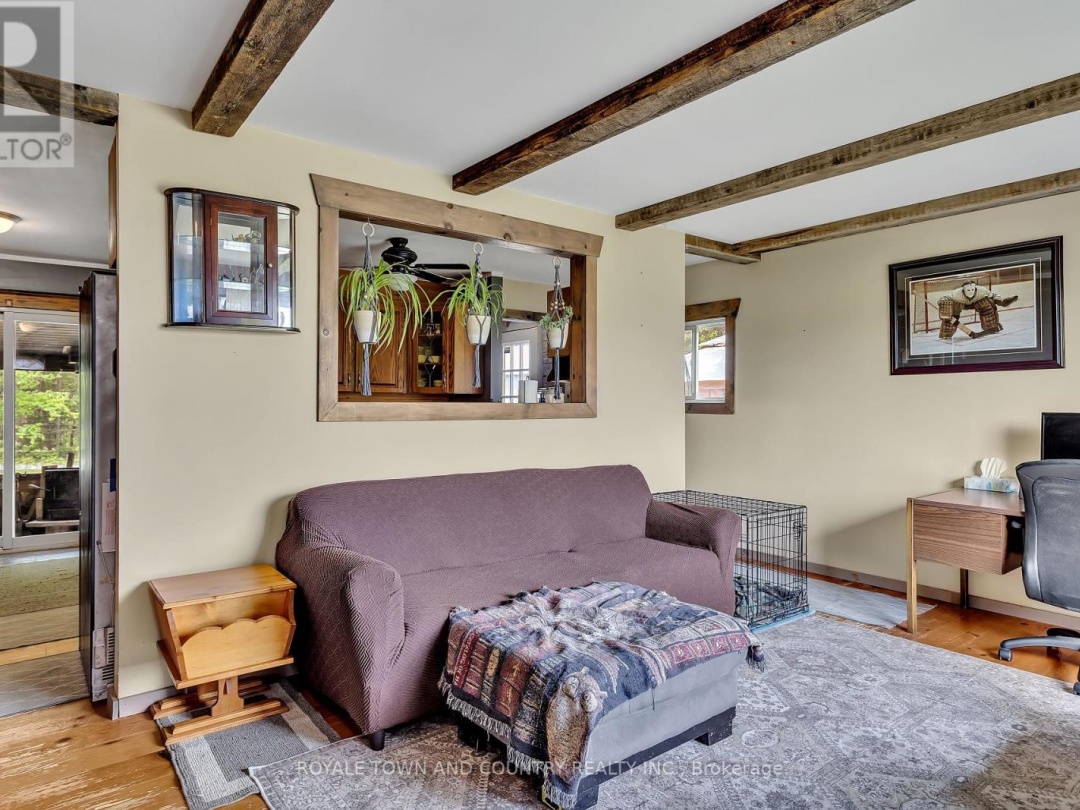 1042 TWEED DRIVE, 