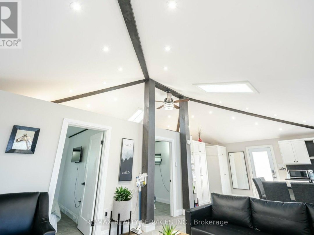 28 ELDONIA ROAD, Canal Lake