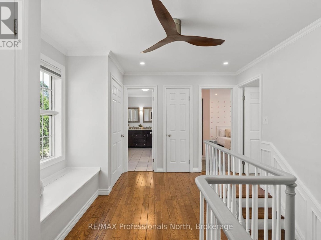 16 BROBST FOREST CRESCENT, 