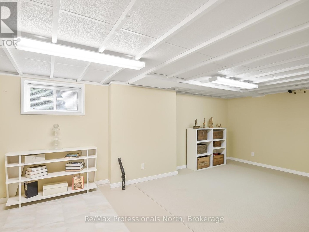 15 PINERIDGE GATE, 