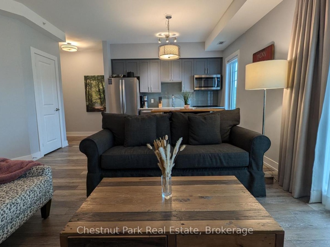 316 25 Pen Lake Point Road, Peninsula Lake