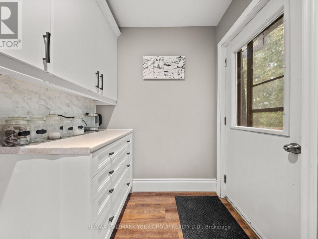 24115 Thorah Park Boulevard, Lake Simcoe