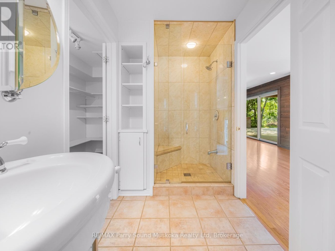 9 ADDIE STREET, 