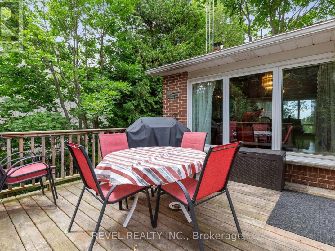 99 BOWEN ROAD, 
