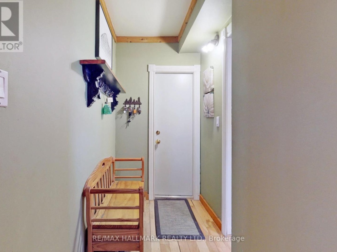 4017 Dalrymple Drive, Dalrymple Lake