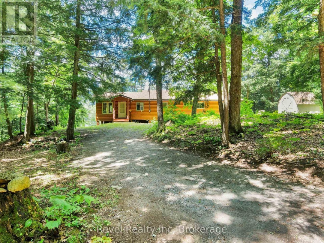 1022 BIRD LAKE CRESCENT, Bird Lake