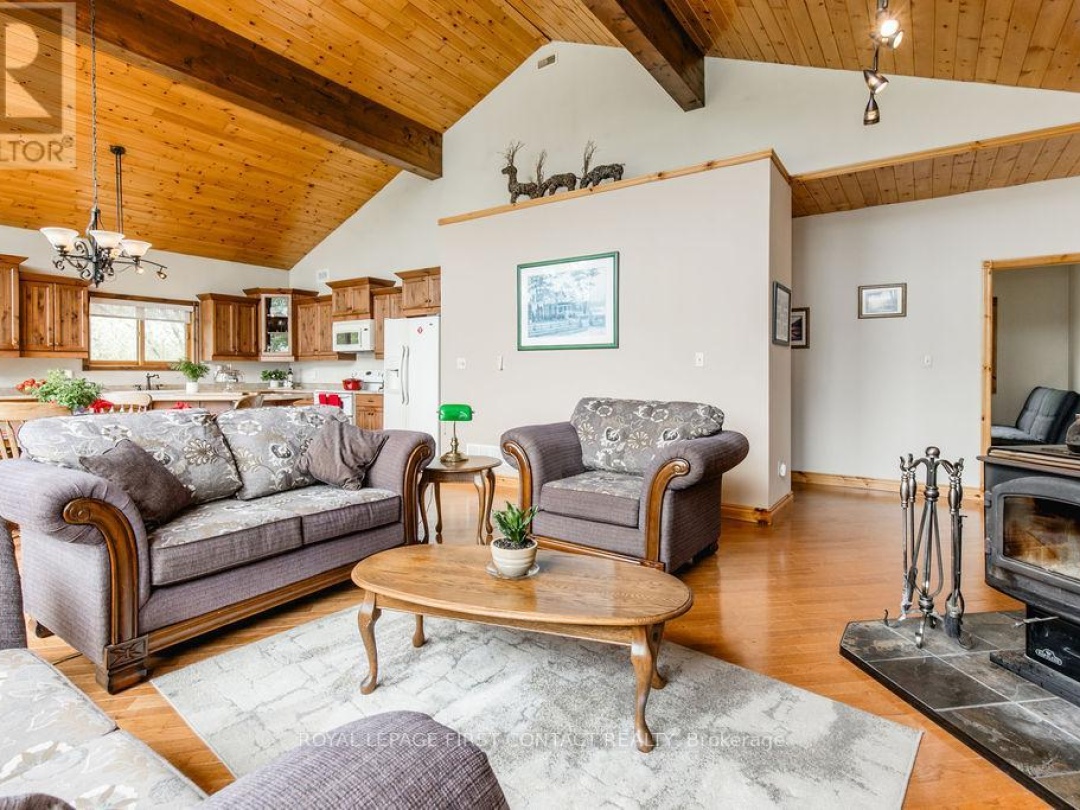4447 ORKNEY BEACH ROAD, Lake Simcoe