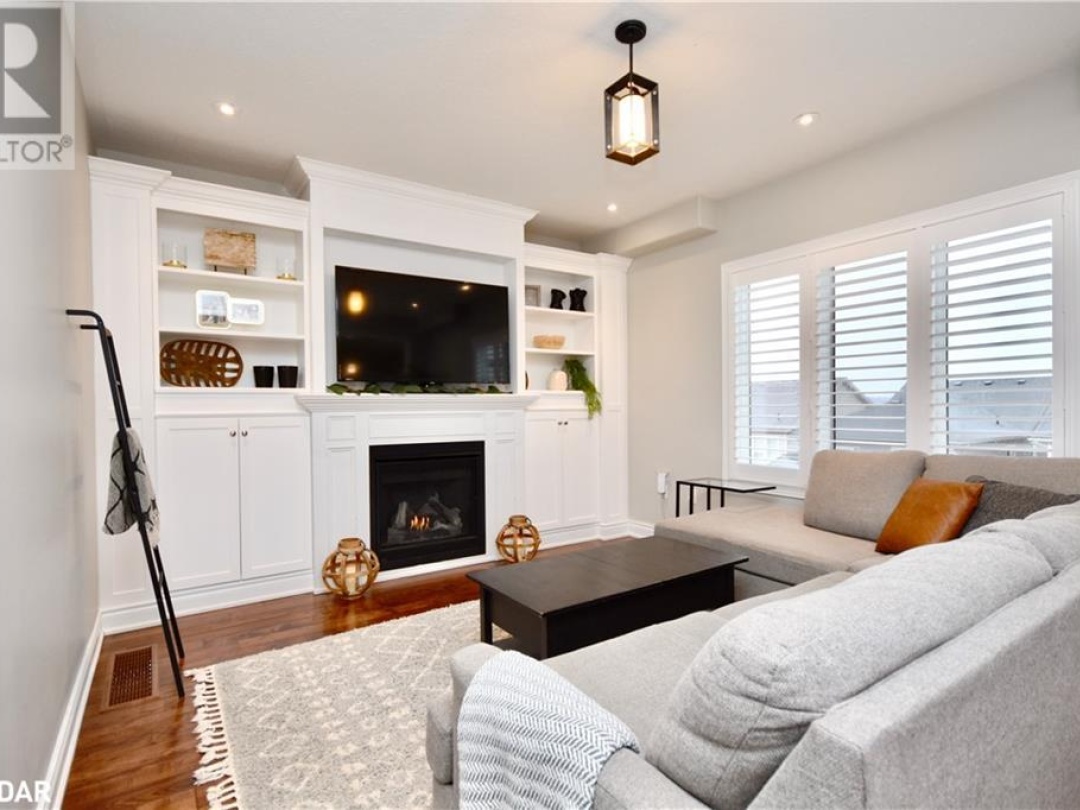 3089 EMPEROR Drive, 