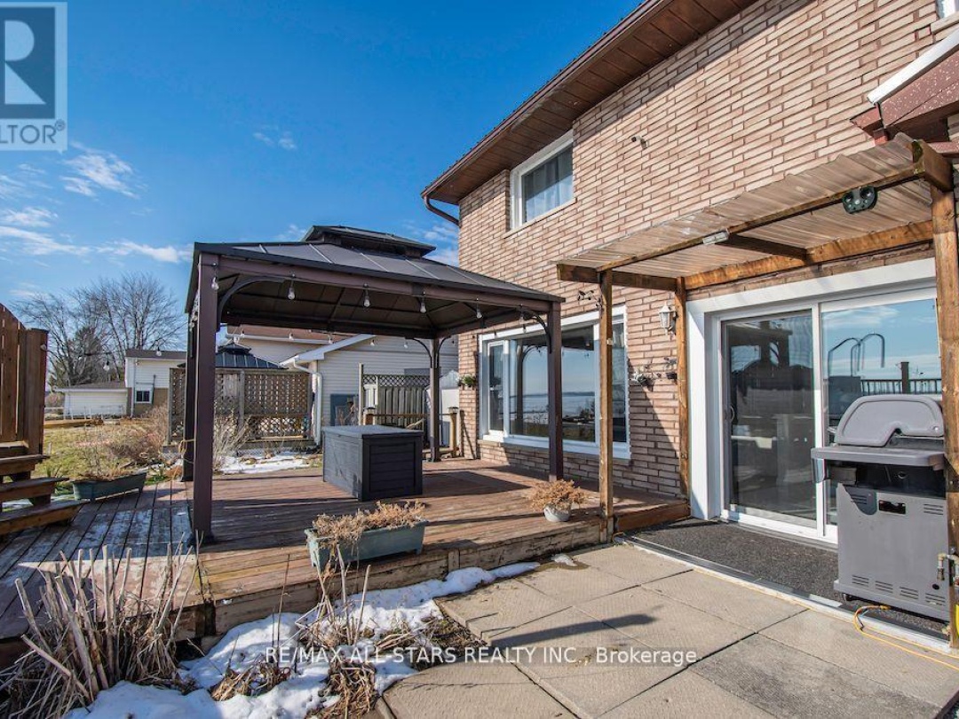 122 Fenelon Drive, Sturgeon Lake